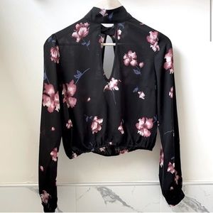 •BCNU• Black Floral High Neck Cropped Blouse